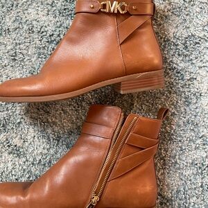 Michael Kors Tan Leather Ankle Booties excellent preloved condition😊
